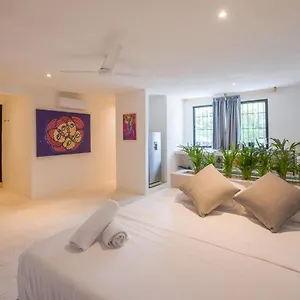 https://art-studios-local-acommodation-art-shop.quintano-roohotels.com
