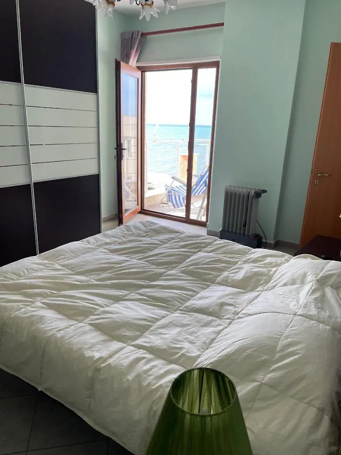 Sea View Apartment/Beach/City Center/Wifi Дуррес